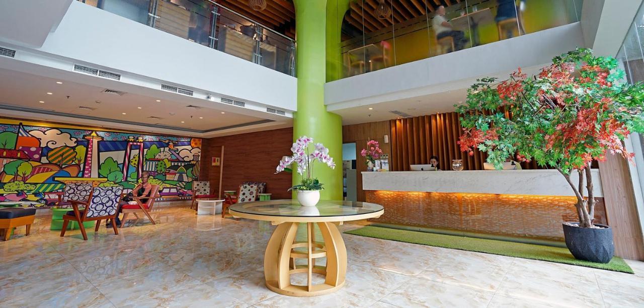 Maxonehotels.Com At Pemuda Jakarta Exteriör bild