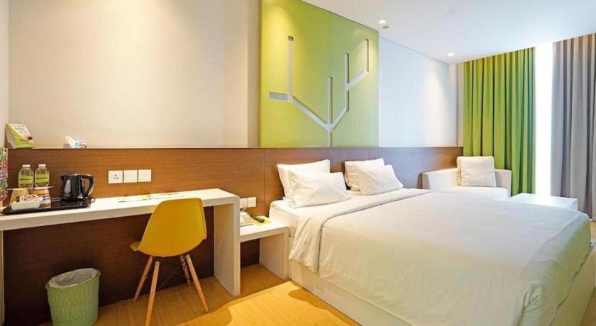 Maxonehotels.Com At Pemuda Jakarta Exteriör bild