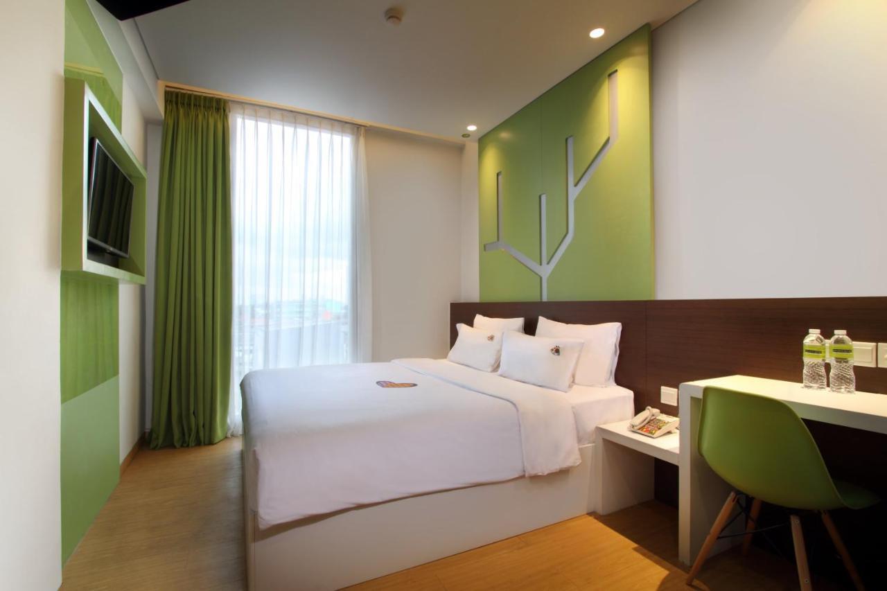 Maxonehotels.Com At Pemuda Jakarta Exteriör bild