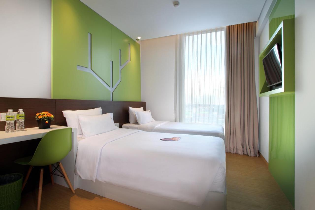 Maxonehotels.Com At Pemuda Jakarta Exteriör bild